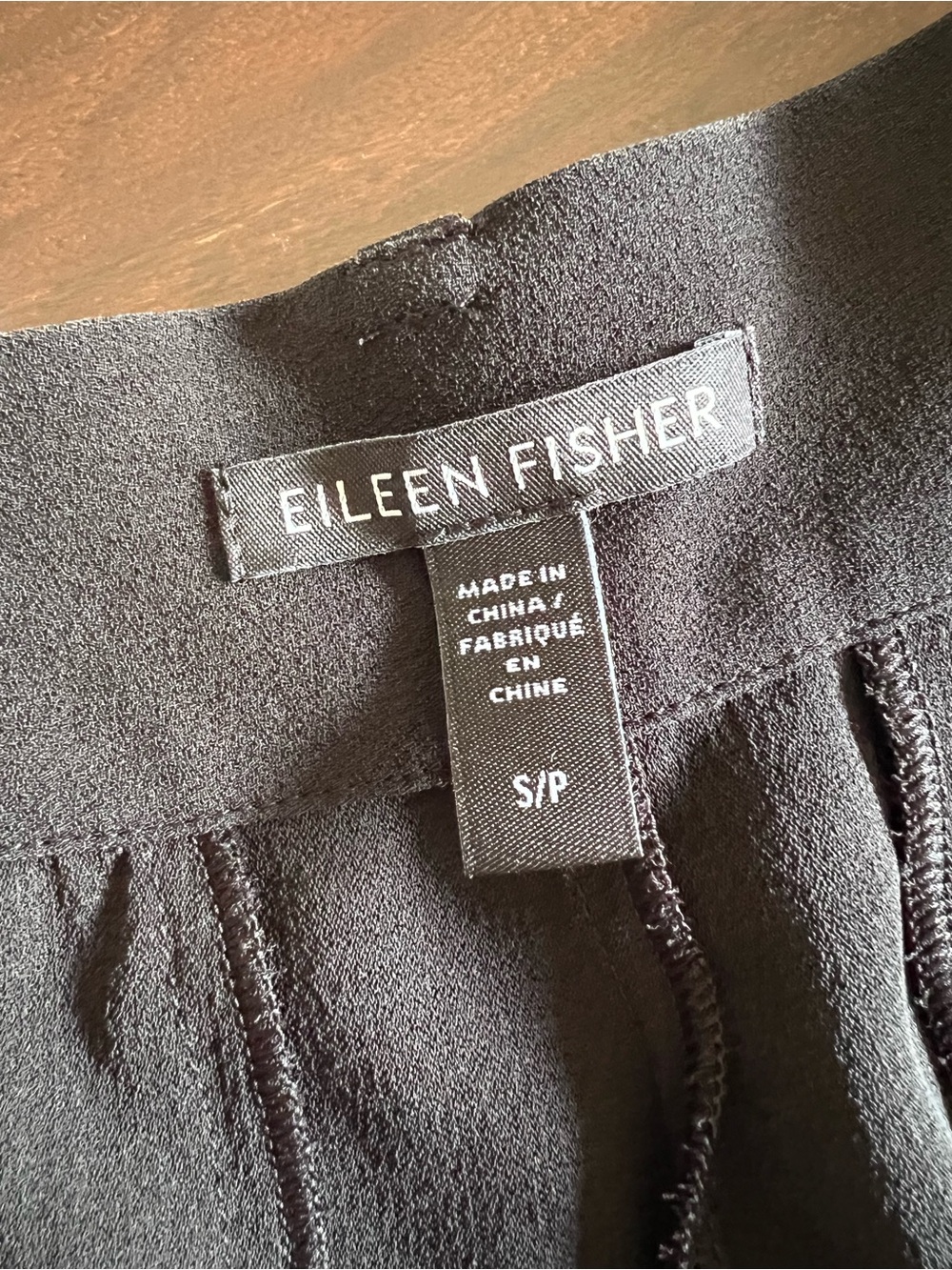 Eileen Fisher 100% Silk Georgette Crepe Carrot Pants Black Size S Tapered - Picture 7 of 13